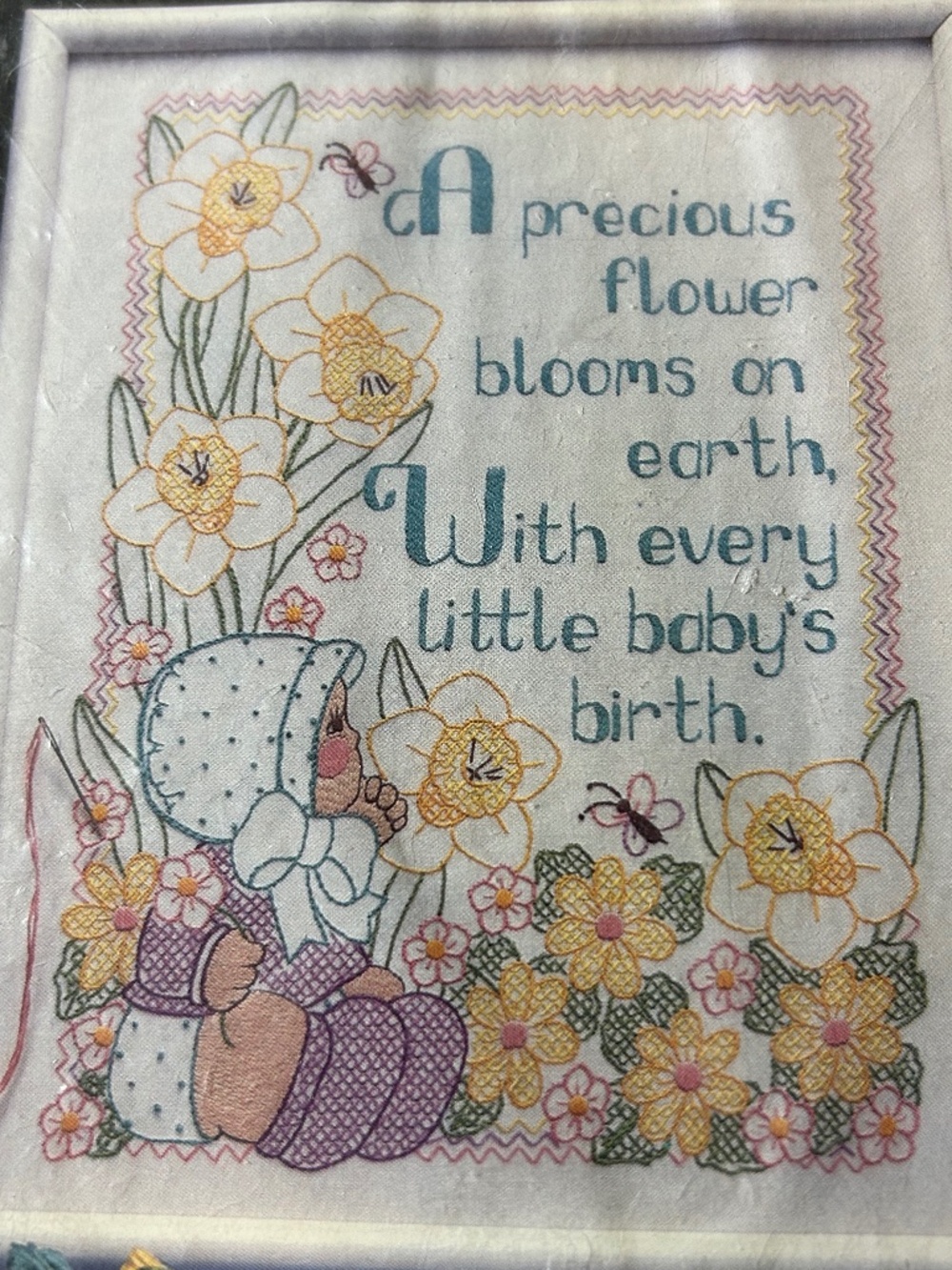 WonderArt A Precious Flower Sampler Stamped Poly/Cotton Hand Embroidery MPN 9011